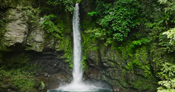 Tuasan Falls Isla Camiguin Filipinas Concepto Viaje — Vídeos de Stock
