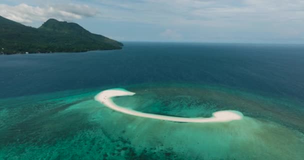 Camiguin Deki Beyaz Ada Turkuaz Mercanlar Filipinler Seyahat Hedefi — Stok video