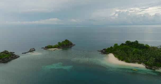 Kiedyś Islas Otoczony Głębokim Błękitnym Morzem Zamboanga Del Sur Mindanao — Wideo stockowe