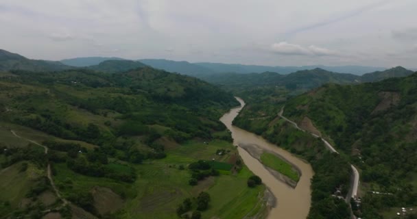 Тропические Горные Холмы Сельскохозяйственными Угодьями Рекой Филиппинах Минданао — стоковое видео