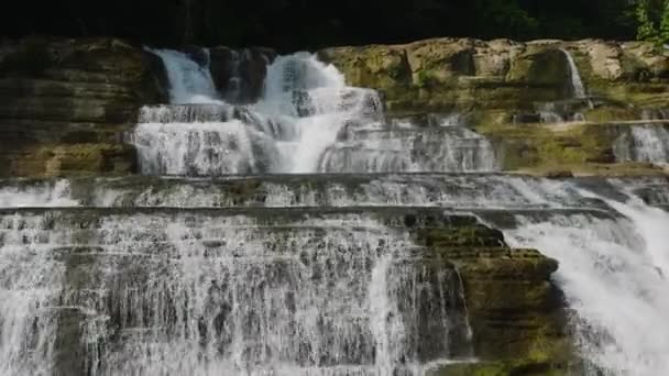 Bella Corrente Acqua Bianca Nella Foresta Tropicale Tinuy Falls Bislig — Video Stock
