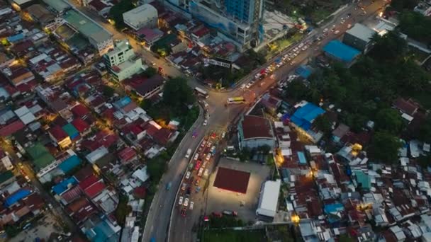 Volando Sobre Concurrida Carretera Por Noche Davao City Mindanao Filipinas — Vídeos de Stock