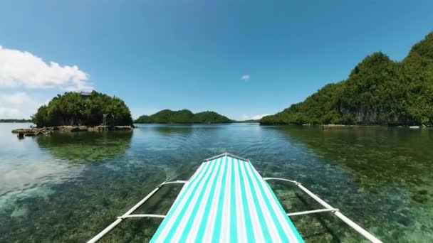 Barco Sobre Água Azul Turquesa Lagoas Ilha Tinago Tagana Surigao — Vídeo de Stock