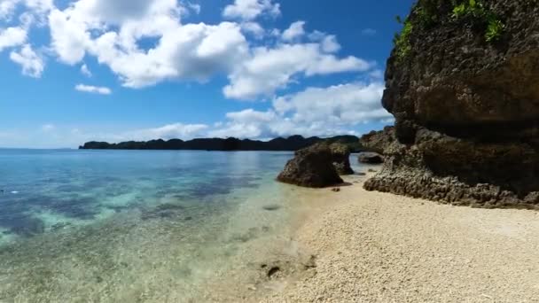 Ilha Tropical Com Praia Sohoton Cove Socorro Surigao Del Norte — Vídeo de Stock