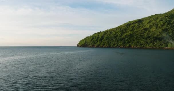 Політ Над Морем Острові Камінь Філіппіни — стокове відео