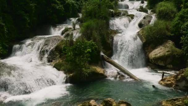 Aliwagwag Cachoeiras Wateralls Com Água Branca Fria Mindanao Filipinas Movimento — Vídeo de Stock