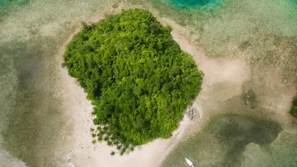 Тропический Остров Белым Песчаным Пляжем Бирюзовой Водой Концепция Путешествия Минданао — стоковое видео