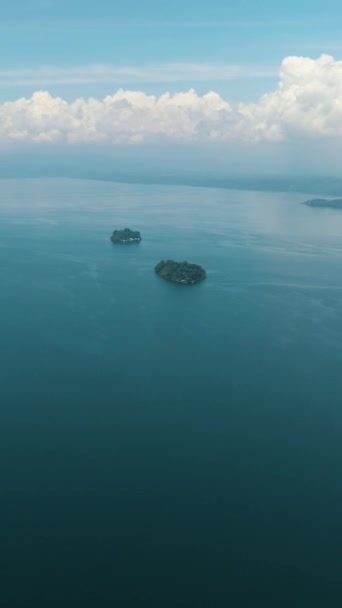 Повітряне Дослідження Двох Островів Всередині Озера Ланао Ланао Дель Сур — стокове відео