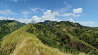 Zamboanguita 'daki dağ vadisi, Negros Oriental. Najandig Tepesi. Filipinler.