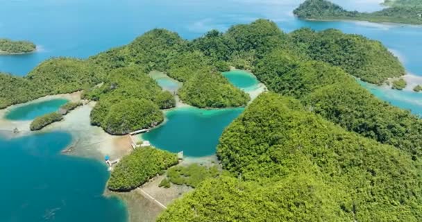 Turkoois Water Lagunes Van Tropisch Eiland Koraalriffen Onder Blauwe Lucht — Stockvideo