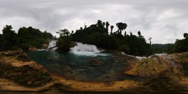 Cascadas Tropicales Bosque Montañoso Aliwagwag Falls Mindanao Filipinas 360 — Vídeos de Stock