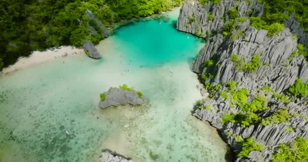 Drone View Sandy Beach Turquoise Lagoon Cadlao Island Nido Palawan — Stock Video