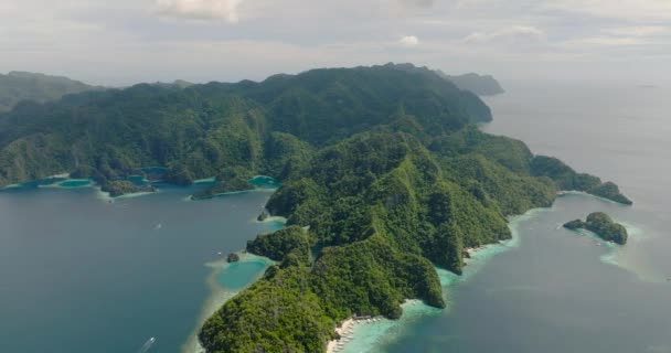 Группа Лодок Островах Лагуны Короне Палаван Филиппины — стоковое видео