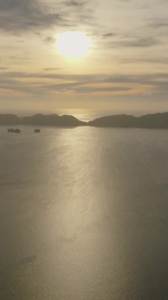 Hermosa Puesta Sol Sobre Las Islas Nido Palawan Filipinas Destinos — Vídeos de Stock