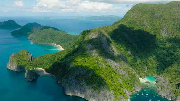有绿松石水的海滩和卡德劳湖 Nido 蓝天白云菲律宾巴拉旺 — 图库视频影像