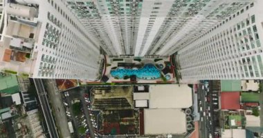 Makati, Metro Manila 'daki modern dairenin en iyi manzarası. Filipinler.