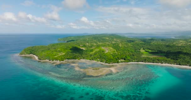 Γαλαζοπράσινα Νερά Και Κοράλλια Τροπική Παραλία Σάντα Τάμπλας Ρόμπλαν Φιλιππίνες — Αρχείο Βίντεο