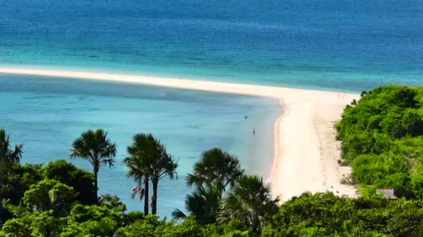 Witte Zandbank Strand Met Turquoise Zeewater Golven Bon Bon Beach — Stockvideo