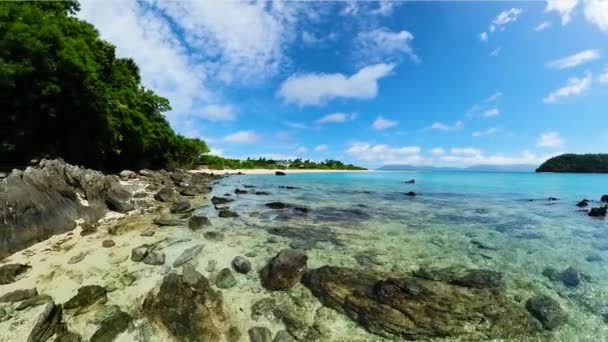 Rocky Plajı Bon Bon Sahili Nde Temiz Suyu Olan Beyaz — Stok video