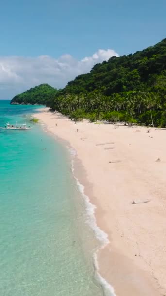 Onde Costiere Sulla Sabbia Bianca Puka Shell Beach Isola Boracay — Video Stock