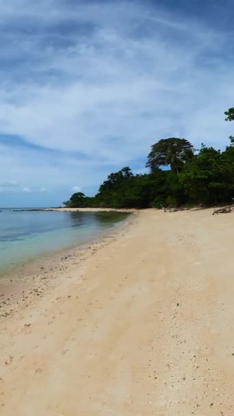 Tropischer Sandstrand Mit Türkisklarem Wasser Santa Insel Tablas Romblon Philippinen — Stockvideo