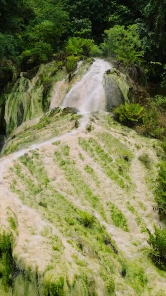 Bilawa Mainit Hot Spring Regenwald Wasserfälle Tropischen Bergdschungel Davao Oro — Stockvideo