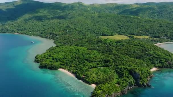 圣佩德罗海滩度假村和蓝海的空中景观 Romblon Romblon 菲律宾 — 图库视频影像