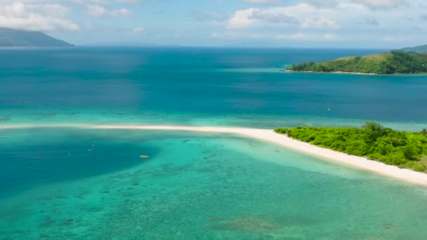 Bon Beach의 해변에서 청록색 맑게하십시오 롬블론 Romblon 필리핀 — 비디오