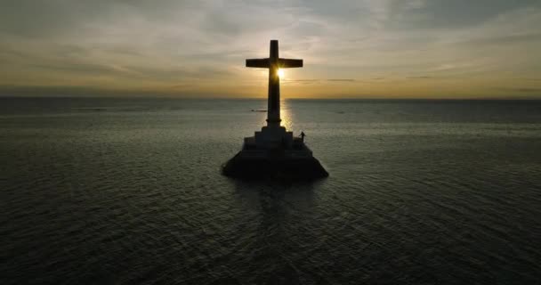 Camiguin Adası Ndaki Batık Mezarlık Doğal Günbatımı Arka Planı Filipinler — Stok video