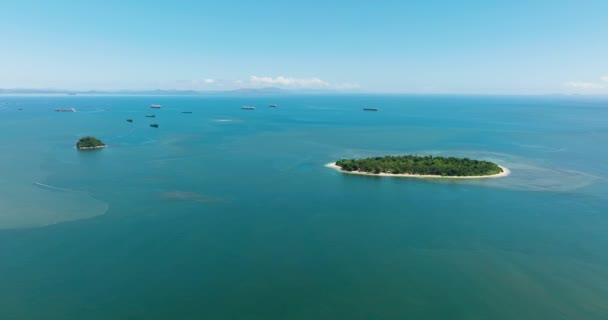Tropikalna Wyspa Białą Piaszczystą Plażą Wyspa Alingkakajaw Mindanao Filipiny — Wideo stockowe