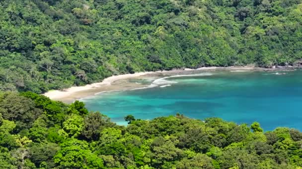 Praia Tropical Com Ondas Oceânicas Água Mar Azul Turquesa Nido — Vídeo de Stock