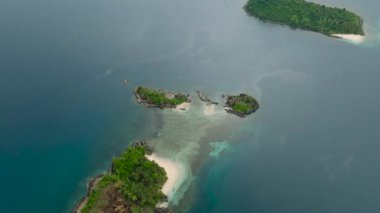 Zamboanga 'daki bir zamanlar Islas' ın tepeden aşağı manzarası. Mindanao, Filipinler.