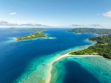 Romblon, Romblon 'daki adaların ve plajların manzarası. Filipinler.