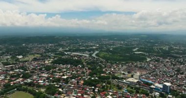 Davao City 'nin hava aracı görüntüsü. Mindanao, Filipinler.