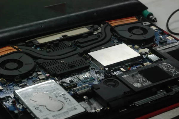 Bilgisayar hard diskleri yakın plan, detay