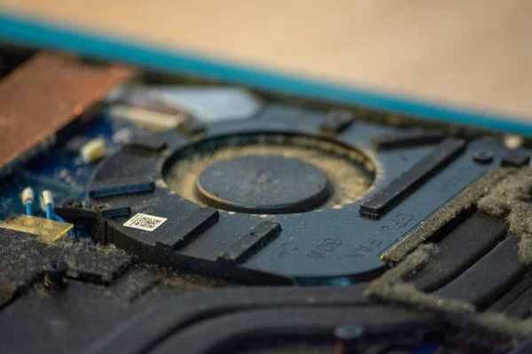 bir bilgisayar klavyesini kapat