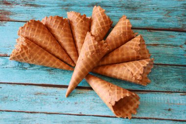 Dondurma, dondurma külahları, dondurma tatlısı.