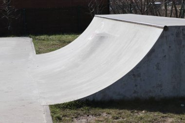 Skejt Parkı - bisiklet, paten ve kaykay için bir yer
