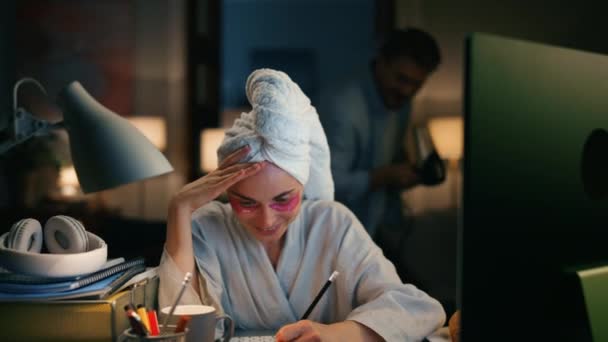 Bathrobe Woman Cant Work Remote Workplace Smiling Girl Making Remark — Stock Video