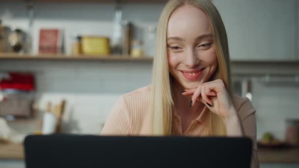 Happy Blond Woman Rejoicing Reading Good News Laptop Sitting Home — Stock Video