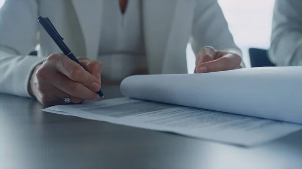Successful Ceo Signing Contract Office Closeup Woman Hands Holding Pen — Stock Photo, Image