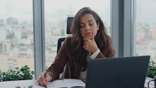 Tired Woman Company Worker Sitting Office Desk Unmotivated Uninterested Boring — Stock Video