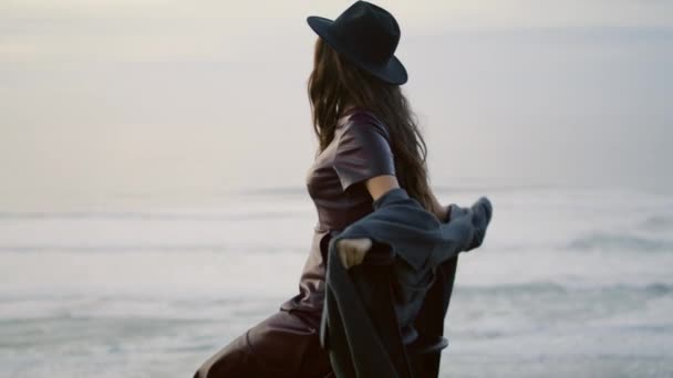 Relaxed Stylish Girl Sitting Front Dramatic Seascape Enjoying Foamy Ocean — Video