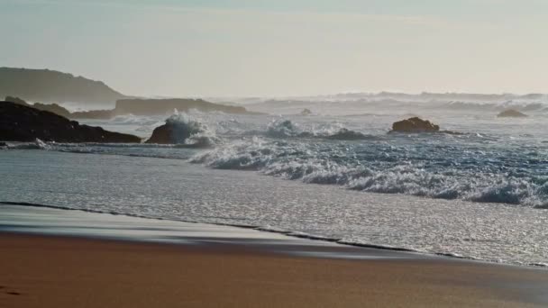 Foaming Waves Washing Sandy Coastline Sunny Day Stormy Sea Landscape — Stockvideo