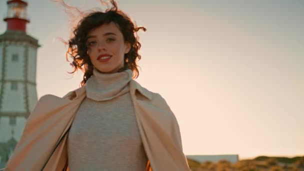 Attractive Girl Spinning Sun Lighthouse Carefree Woman Walk Evening Seaside — Stok video