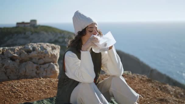 Girl Hiker Eating Food Ocean Cliff Top Serene Travel Breakfast — Video Stock