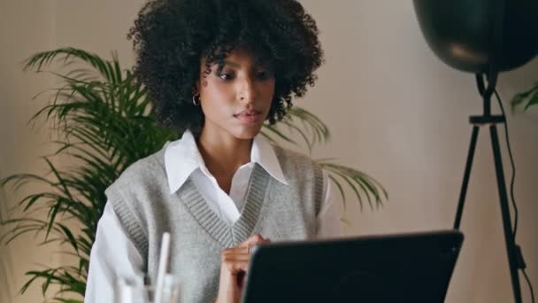 Thoughtful Young Woman Freelancer Working Laptop Sitting Table Indoors Attractive — Wideo stockowe