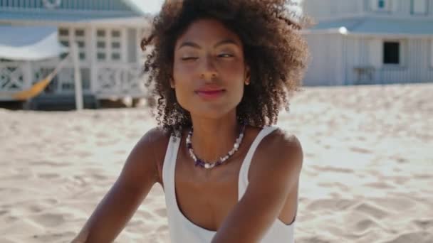 Closeup Beach Girl Resting Alone Carefree Stylish Woman Enjoying Sea — Stock video