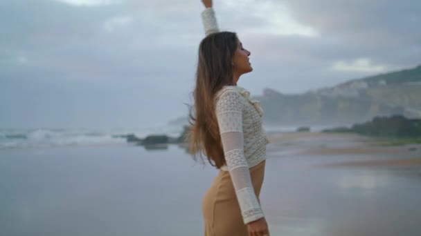 Romantic Woman Walking Evening Seashore Positive Lady Raising Hands Summer – stockvideo