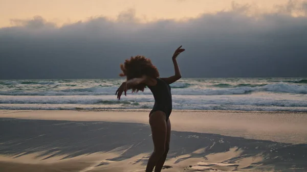 Silhouette Flexible Dancer Bending Slim Sexy Body Gray Cloudy Sky — Stock Fotó